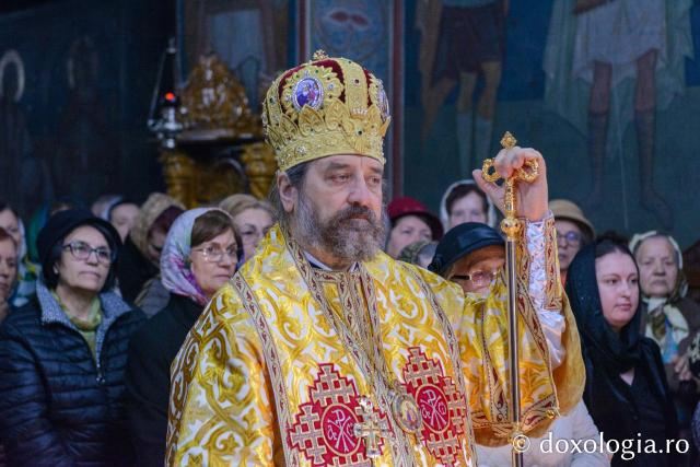Slujire arhierească la Parohia „Sfinţii Arhangheli” din Pașcani