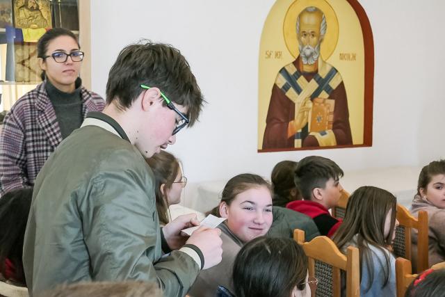 La Parohia Rădeni-Neamț au început activitățile din cadrul Concursului Național Catehetic „Hristos – Cuvântul care vindecă”