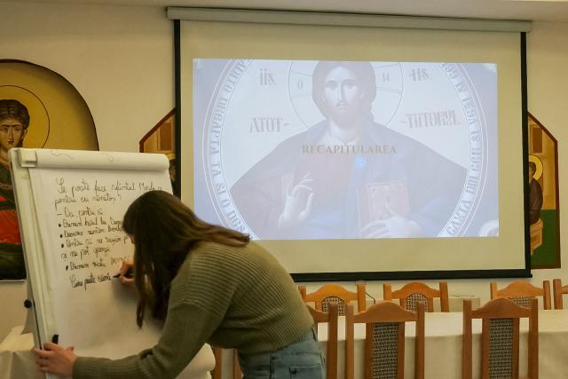 La Parohia Rădeni-Neamț au început activitățile din cadrul Concursului Național Catehetic „Hristos – Cuvântul care vindecă”