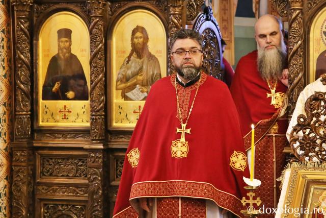 Pr. Nicolae Dăscălescu, parohul Bisericii „Sfântul Nicolae” Vlădiceni