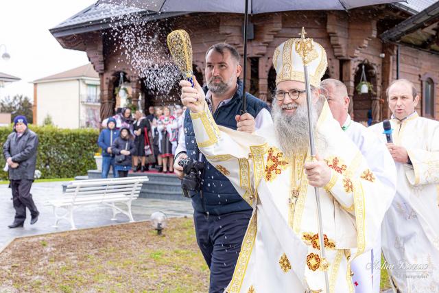 PS Siluan, Episcopul ortodox român al Italiei a slujit în Parohia „Sfântul Mucenic Emilian din Durostor” din localitatea Orbassano