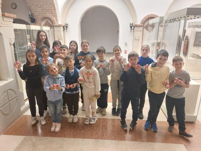 Ateliere de încondeiat ouă la Muzeul Mitropolitan din Iași