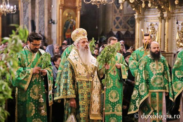 Duminica Floriilor la Catedrala Mitropolitană din Iași