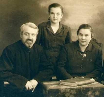 Mărturii de suflet despre Maria Stăniloae – dialog al preoteselor din Arhiepiscopia Germaniei cu Dumitru Ionescu, nepotul familiei marelui teolog român