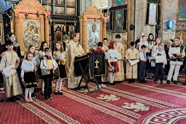Premierea copiilor participanți la Concursul „Împreună cu Hristos în viață”