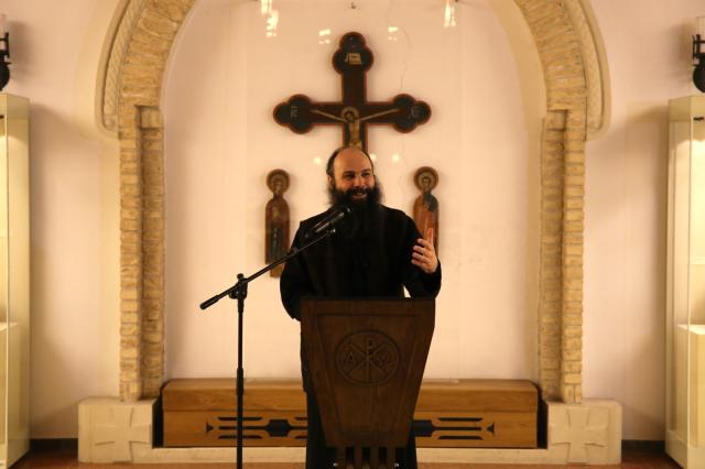 O expoziție dedicată Pătimirilor și Învierii Domnului, vernisată ieri la Muzeul Mitropolitan