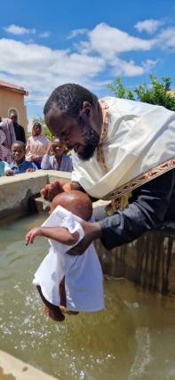 12 Botezuri în Sâmbăta lui Lazăr