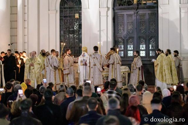 Sărbătoarea Sfintelor Paști, la Catedrala Mitropolitană din Iași