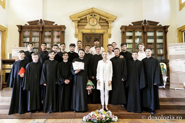 Grupul psaltic al Seminarului din Huși, câștigătorul Concursului Național de Muzică psaltică pentru Seminariile și Liceele Teologice Ortodoxe din România