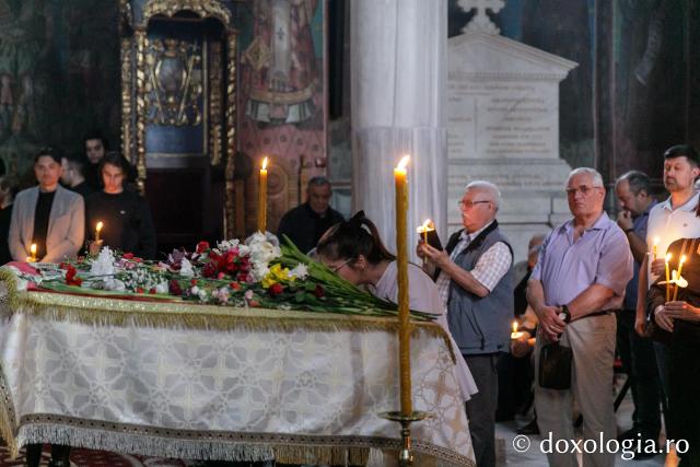 Denia Prohodului Domnului Hristos, la Mănăstirea Bărboi din Iași