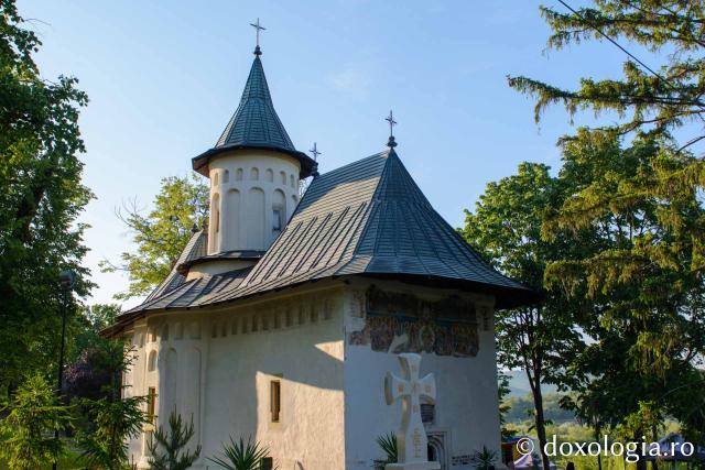 Sfințire de Paraclis și hram la Mănăstirea Coșula