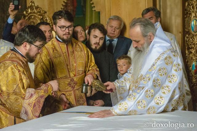 Sfințirea bisericii „Sfinții Împărați Constantin și Elena” din Ruseni - Borlești