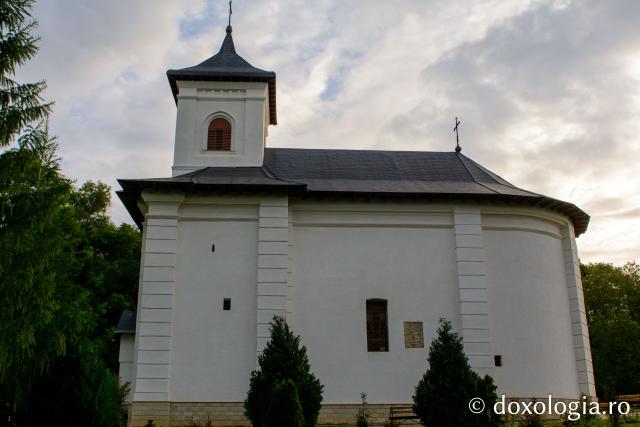La Centrul „Sfântul Proroc Ilie” din Miclăușeni au loc cursurile pentru obținerea gradelor profesionale în preoție
