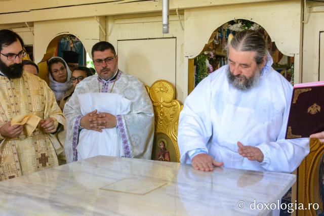 Biserica din Dragalina, resfințită de PS Nichifor Botoșăneanul