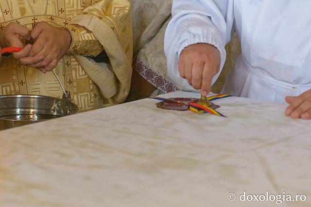 Biserica din Dragalina, resfințită de PS Nichifor Botoșăneanul