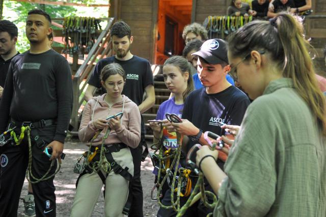 Schimb de experiență între voluntarii ASCOR din Iași și Alba Iulia, organizat în Cetatea Marii Uniri