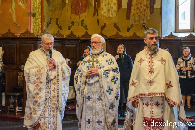 A început pelerinajul dedicat hramului Mănăstirii Neamț