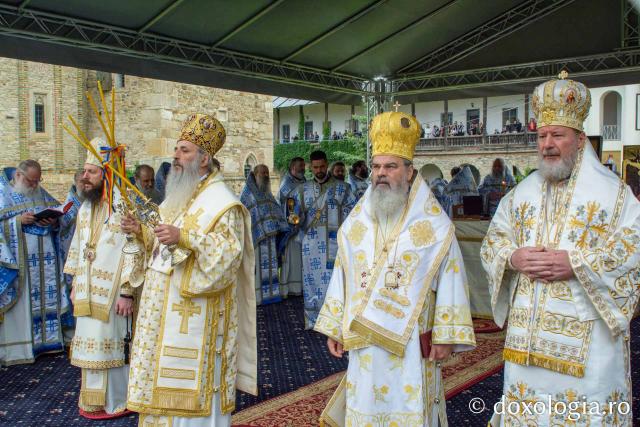 Sărbătoarea Înălțării Domnului, hramul Mănăstirii Neamț