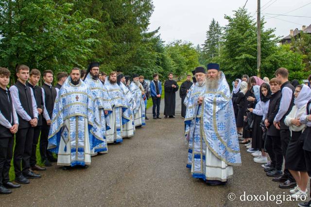 Sărbătoarea Înălțării Domnului, hramul Mănăstirii Neamț