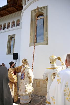sfințire Biserica Mănăstirea Bisericani