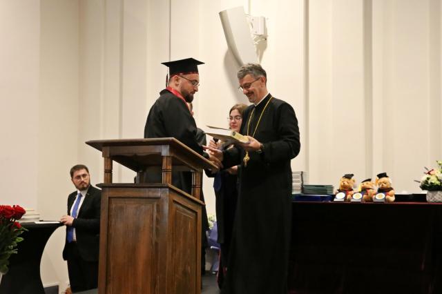 Absolvenții Facultății de Teologie Ortodoxă din Iași au depus jurământul de credință