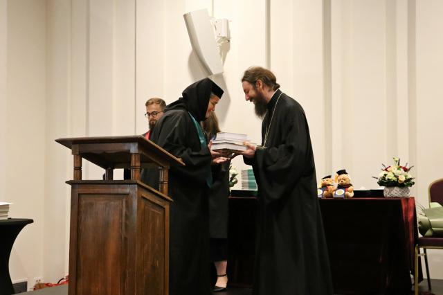 Absolvenții Facultății de Teologie Ortodoxă din Iași au depus jurământul de credință