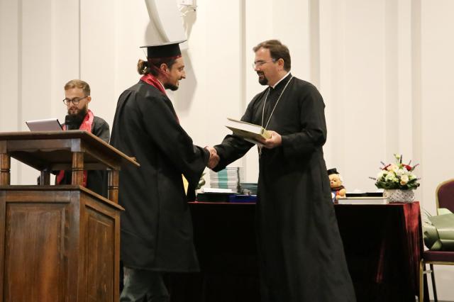 Absolvenții Facultății de Teologie Ortodoxă din Iași au depus jurământul de credință