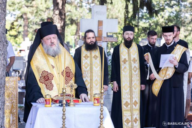 Moaștele Sfântului Dumitru Stăniloae