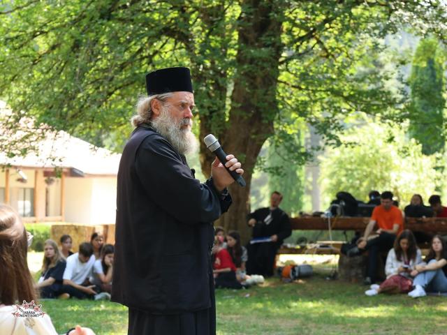 părintele Nicodim Petre Tabăra Nemțișor