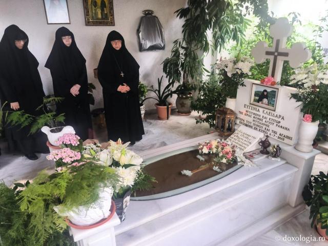 Parastas pentru Stareța Evghenia Klidara, ctitor al Mănăstirii „Sfântul Rafail” din Lesvos