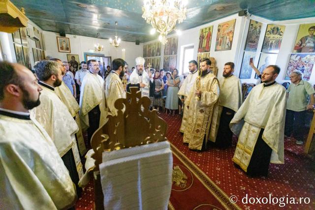 Sfințire de casă parohială la parohia Podolenii de Jos
