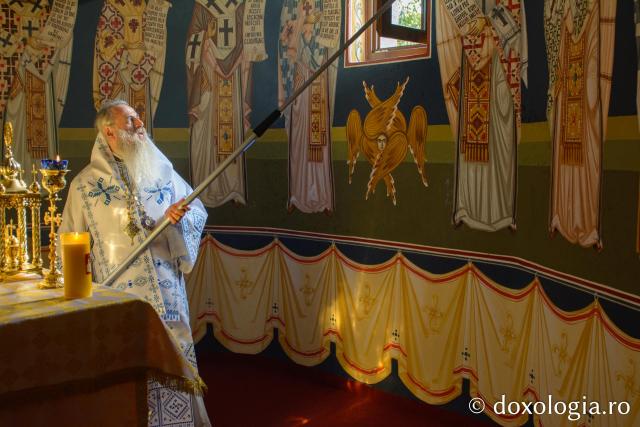 IPS Teofan a târnosit un lăcaș de rugăciune închinat Sfântului Ilie