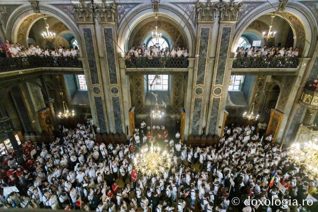 Peste 1500 de tineri din toată Moldova participă timp de trei zile la ITOM 2024