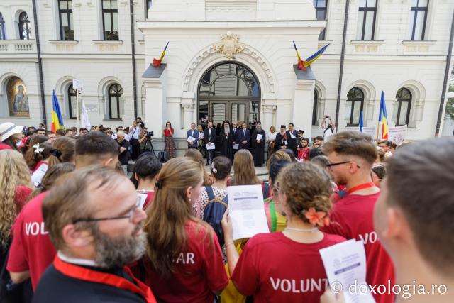 Peste 1500 de tineri din toată Moldova participă timp de trei zile la ITOM 2024