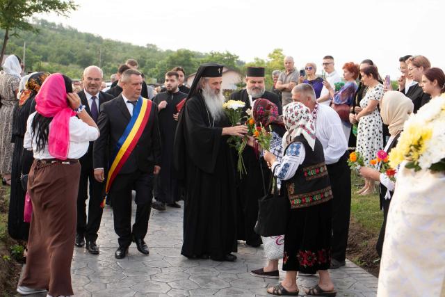 Resfințirea Bisericii din Ion Neculce