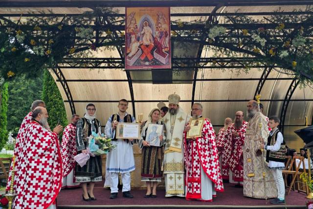 Slujire arhierească la Parohia Petru Vodă