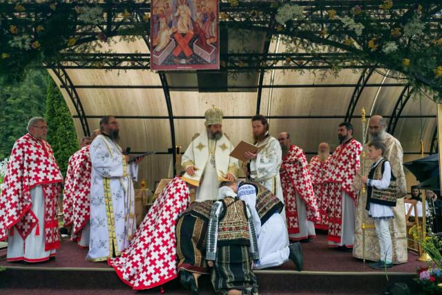 Slujire arhierească la Parohia Petru Vodă