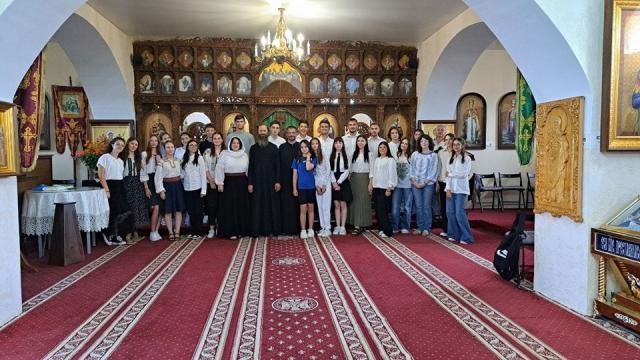 „Tradiții și mesteșuguri străvechi pe cele două maluri ale Prutului”