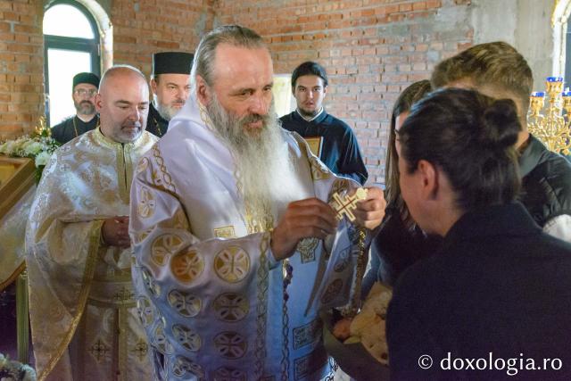 Altarul Bisericii „Sfinții Părinți Ioachim și Ana” din  Moara de Vânt a fost sfințit de Părintele Mitropolit Teofan
