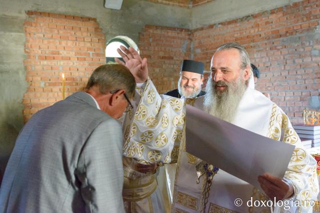 Altarul Bisericii „Sfinții Părinți Ioachim și Ana” din  Moara de Vânt a fost sfințit de Părintele Mitropolit Teofan