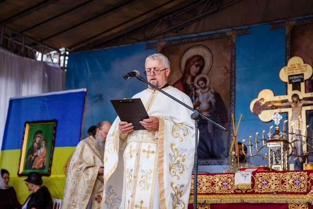 Biserica din satul Arama, care datează din 1836, a primit din veșmânt nou de har