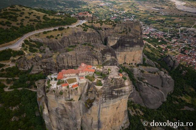Mănăstirea „Sfânta Treime” – Meteora