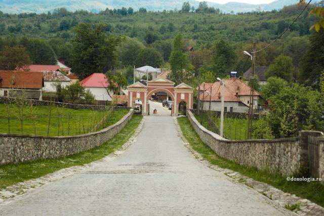 clipa zăbovea