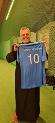 Primul turneu de fotbal din Protopopiatul Bavariei de Sud, urmat de o colectă pentru sinistrați