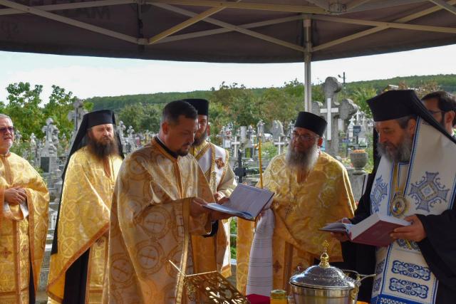 Sfințire de clopotniță în Parohia „Înălțarea Domnului” Copalău