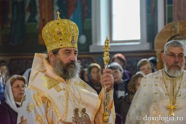 Slujire arhierească la Biserica „Sfântul Spiridon” din Târgu Neamț