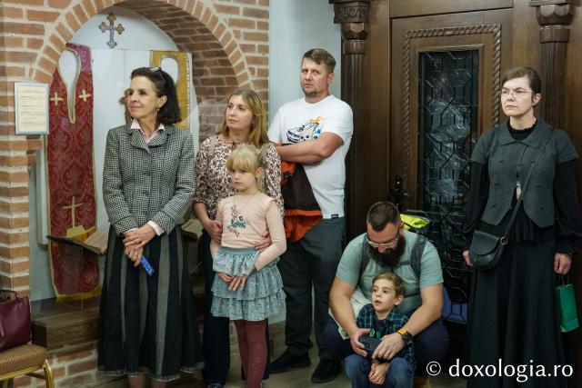 Expoziția „Rugați-vă cu glas tare – cu pensula în mână în urma psalmilor lui David”, vernisată la Muzeul Mitropolitan