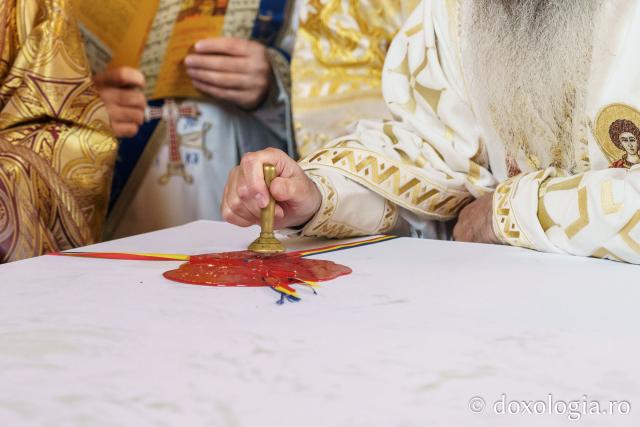 Biserica Parohiei Mărgineni II din județul Neamț, sfințită de doi ierarhi