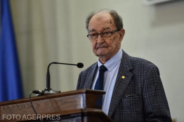 Academicianul Bogdan C. Simionescu
