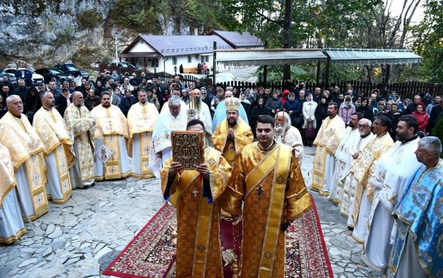 Zi de mare bucurie la Mănăstirea Călugăra, în Episcopia Caransebeșului